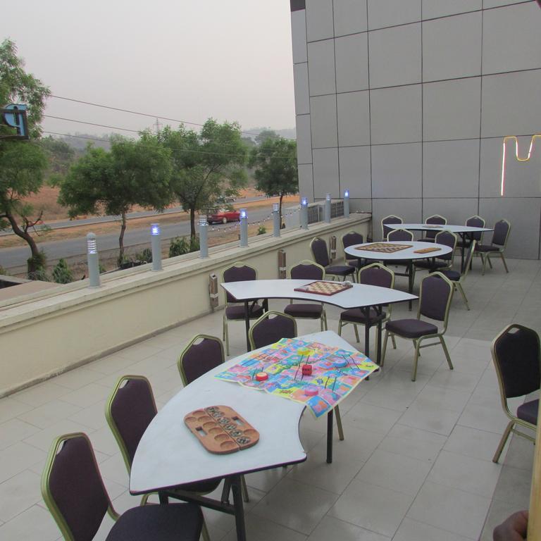Petrus Hotels Royale Abuja Exterior photo