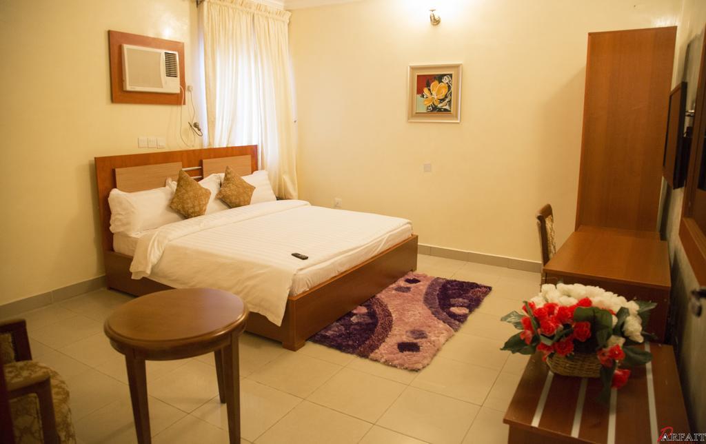 Petrus Hotels Royale Abuja Exterior photo