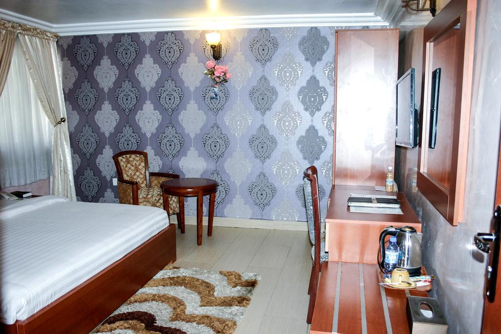 Petrus Hotels Royale Abuja Exterior photo