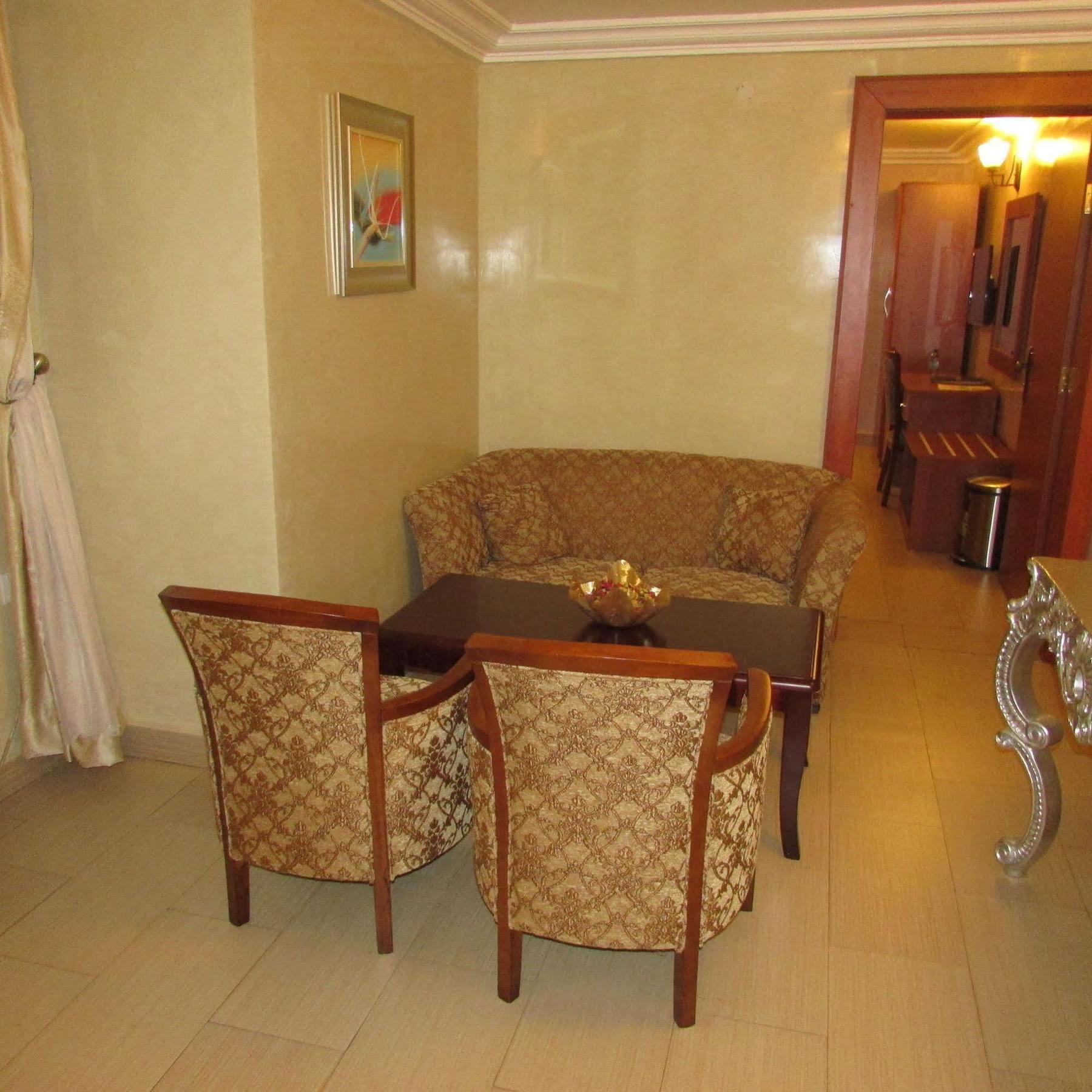 Petrus Hotels Royale Abuja Exterior photo