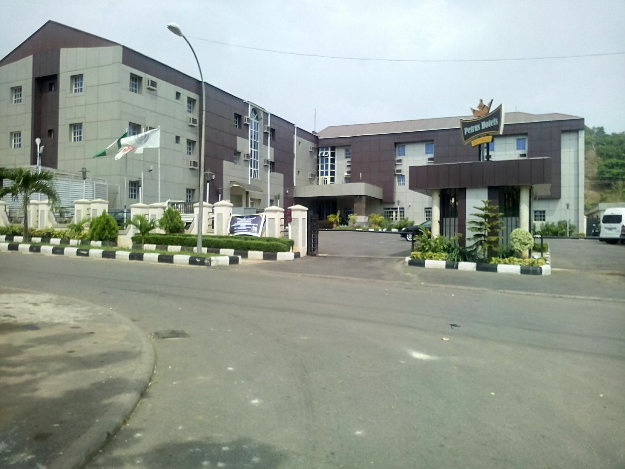 Petrus Hotels Royale Abuja Exterior photo
